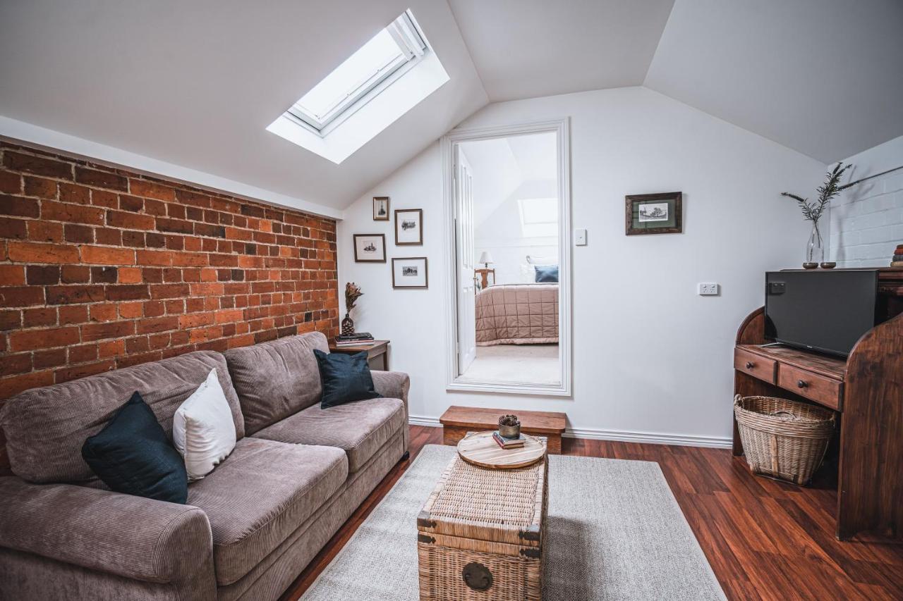 The Loft Apartment Castlemaine Bagian luar foto